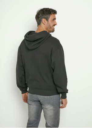 SWEAT - DYL-8559
